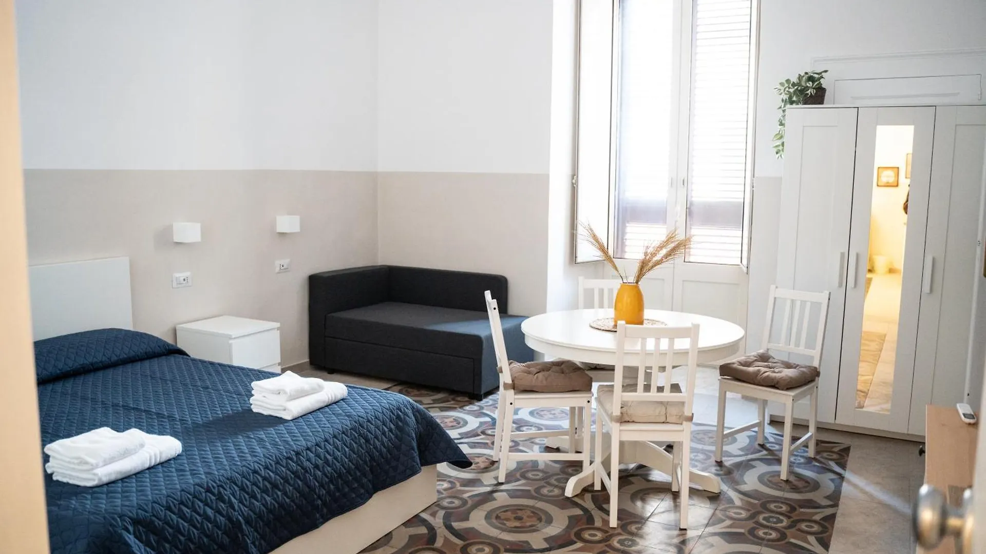 바리 Principe Amedeo 93 B&B