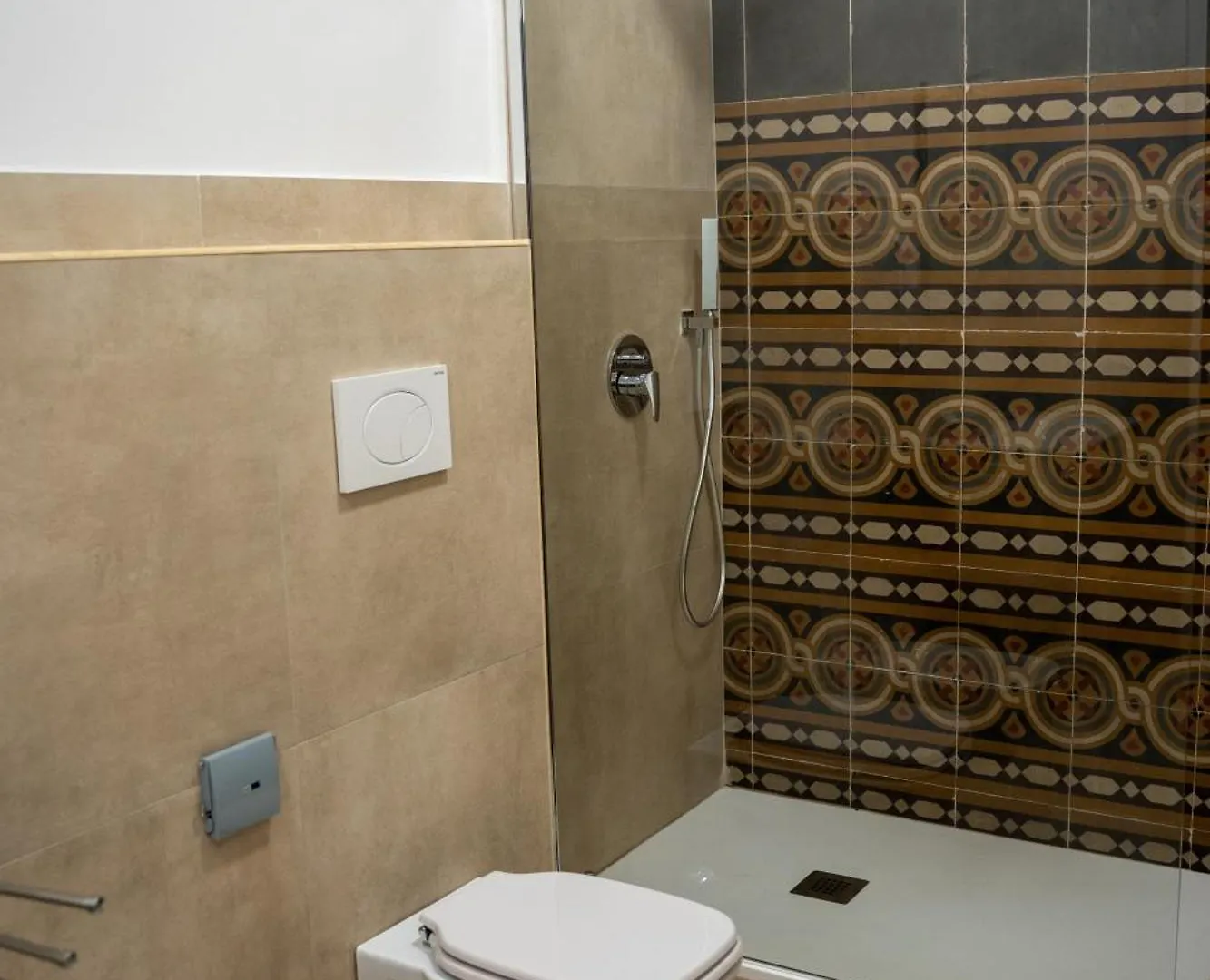 바리 Principe Amedeo 93 B&B