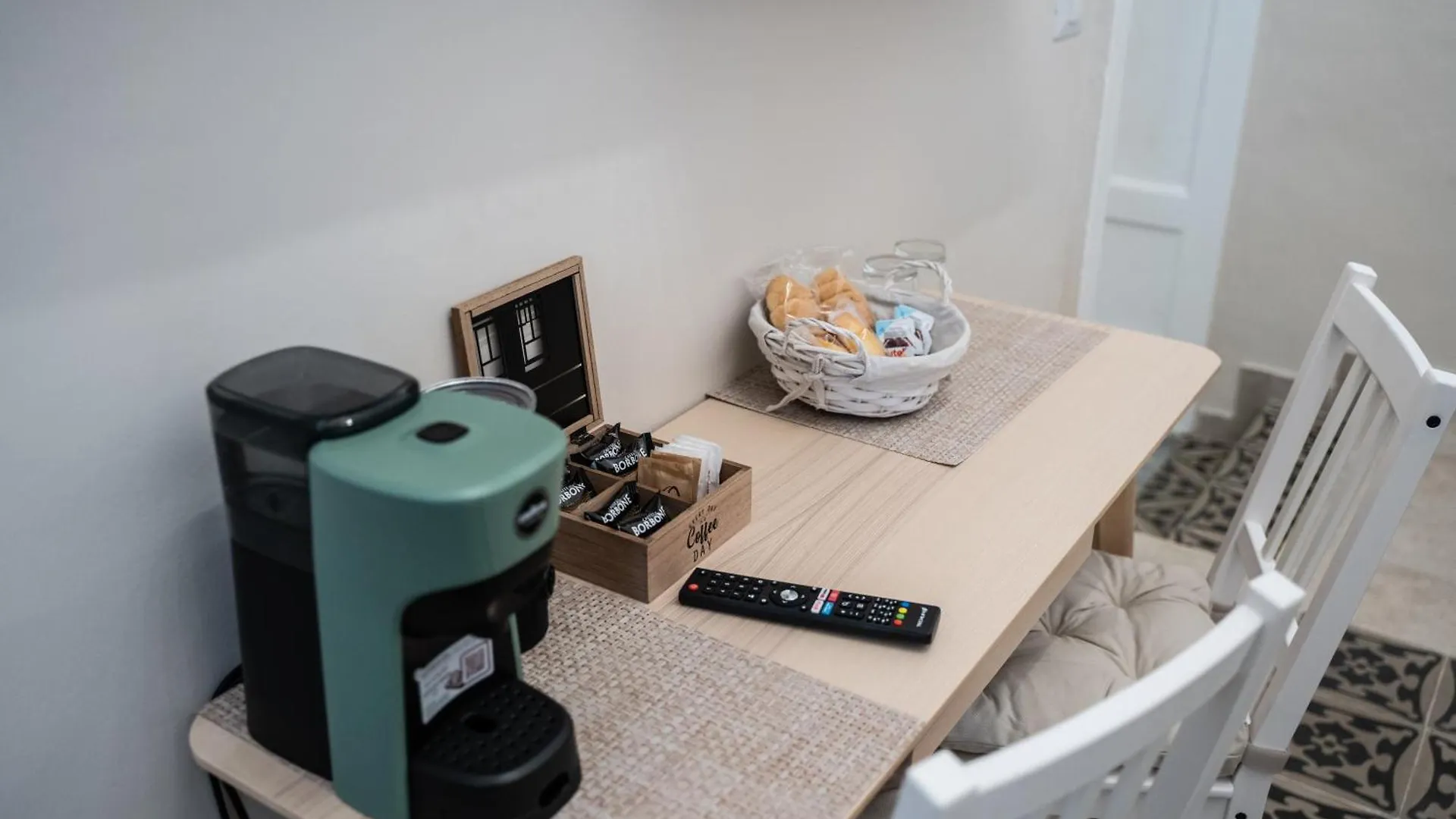 바리 Principe Amedeo 93 B&B