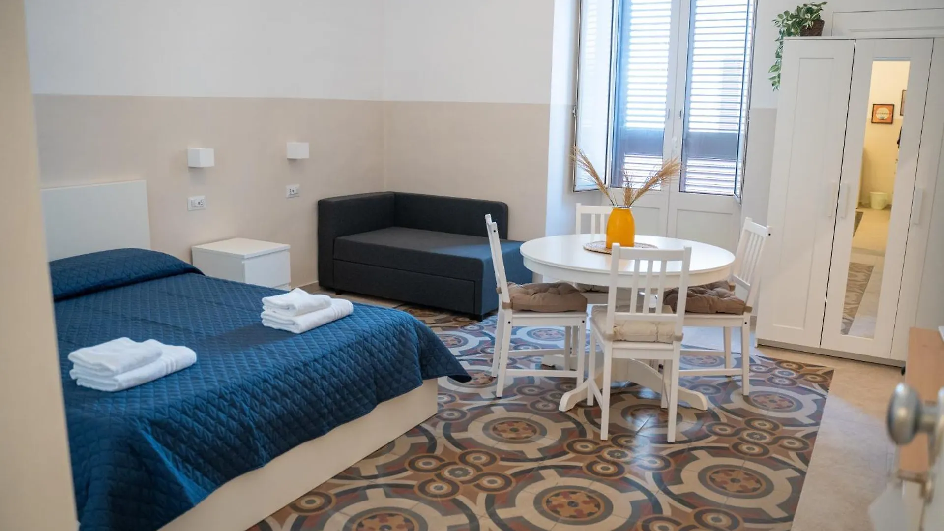 Bed and Breakfast Principe Amedeo 93 Bari 0*,